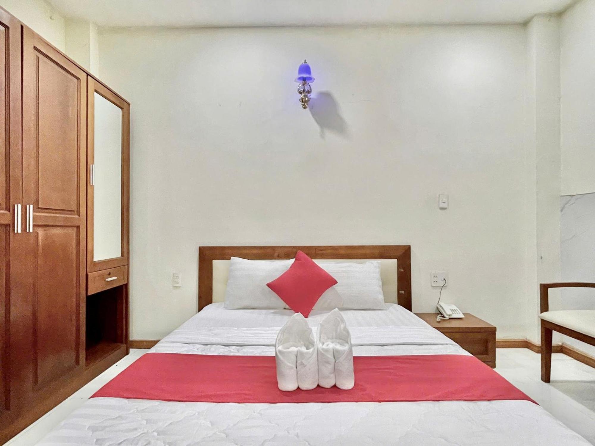 Nhu Y Hotel Hô Chi Minh-Ville Extérieur photo