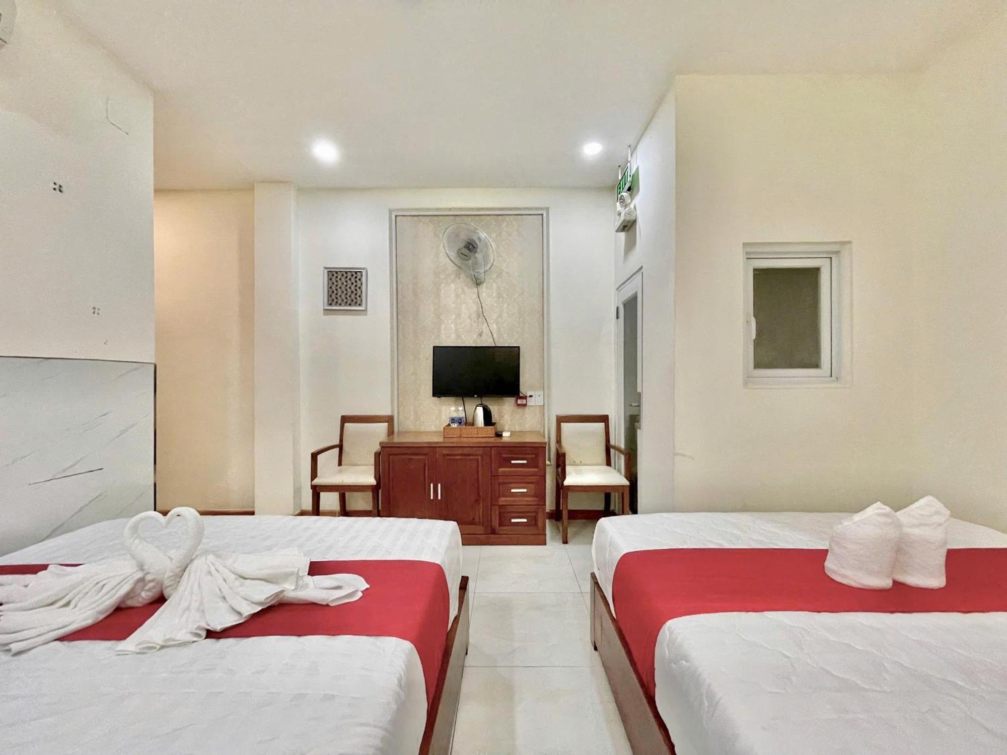 Nhu Y Hotel Hô Chi Minh-Ville Extérieur photo