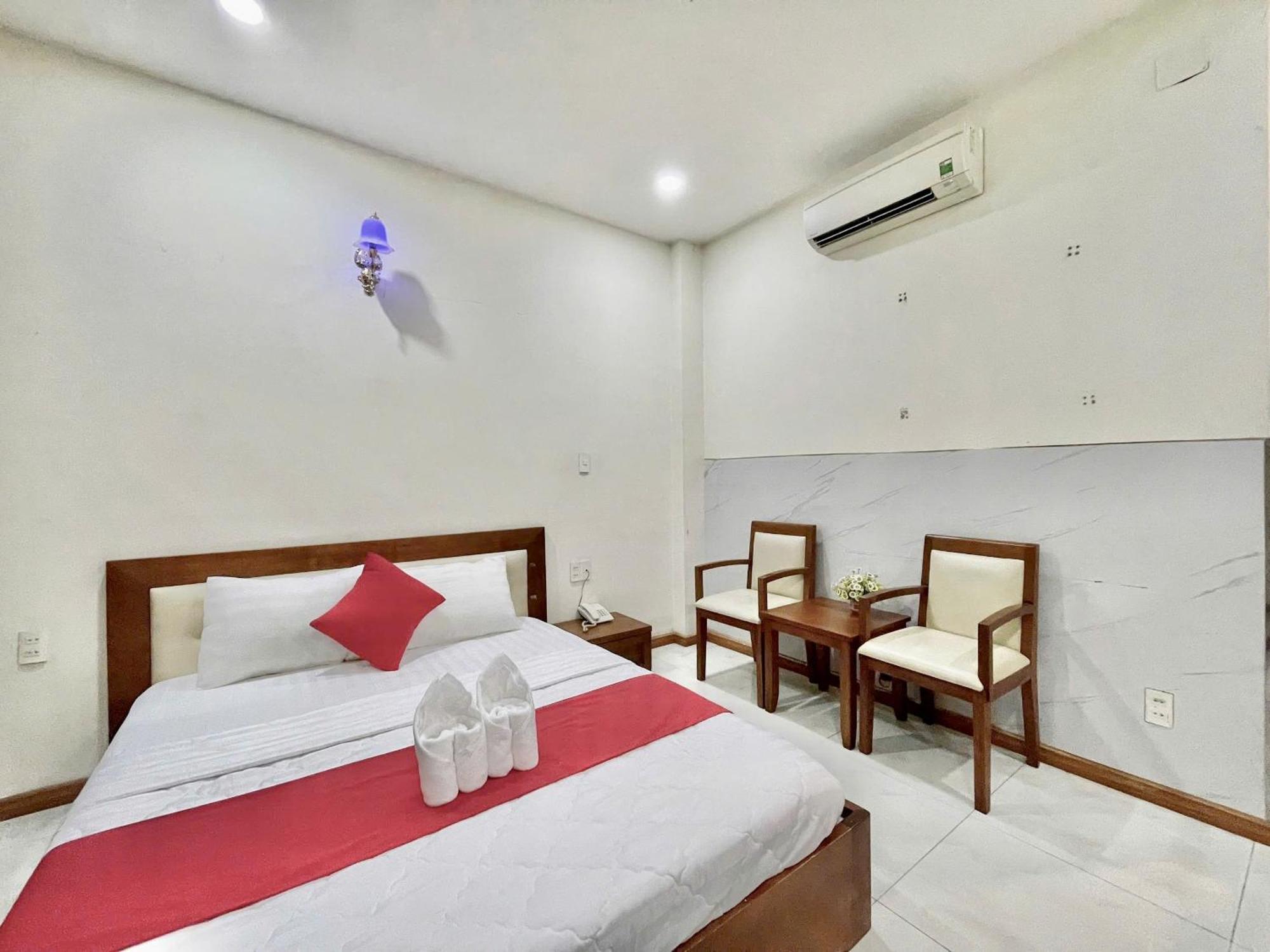 Nhu Y Hotel Hô Chi Minh-Ville Extérieur photo