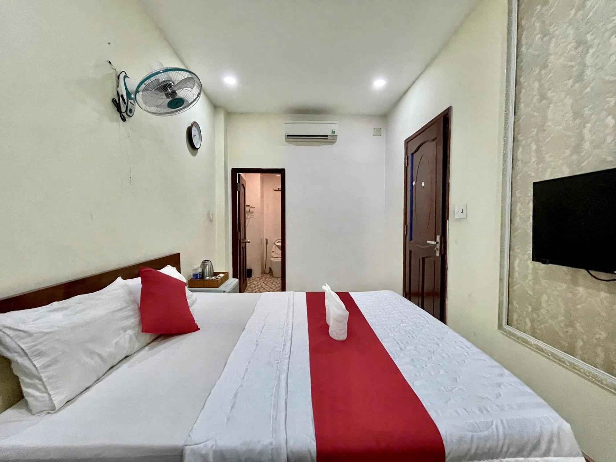 Nhu Y Hotel Hô Chi Minh-Ville Extérieur photo