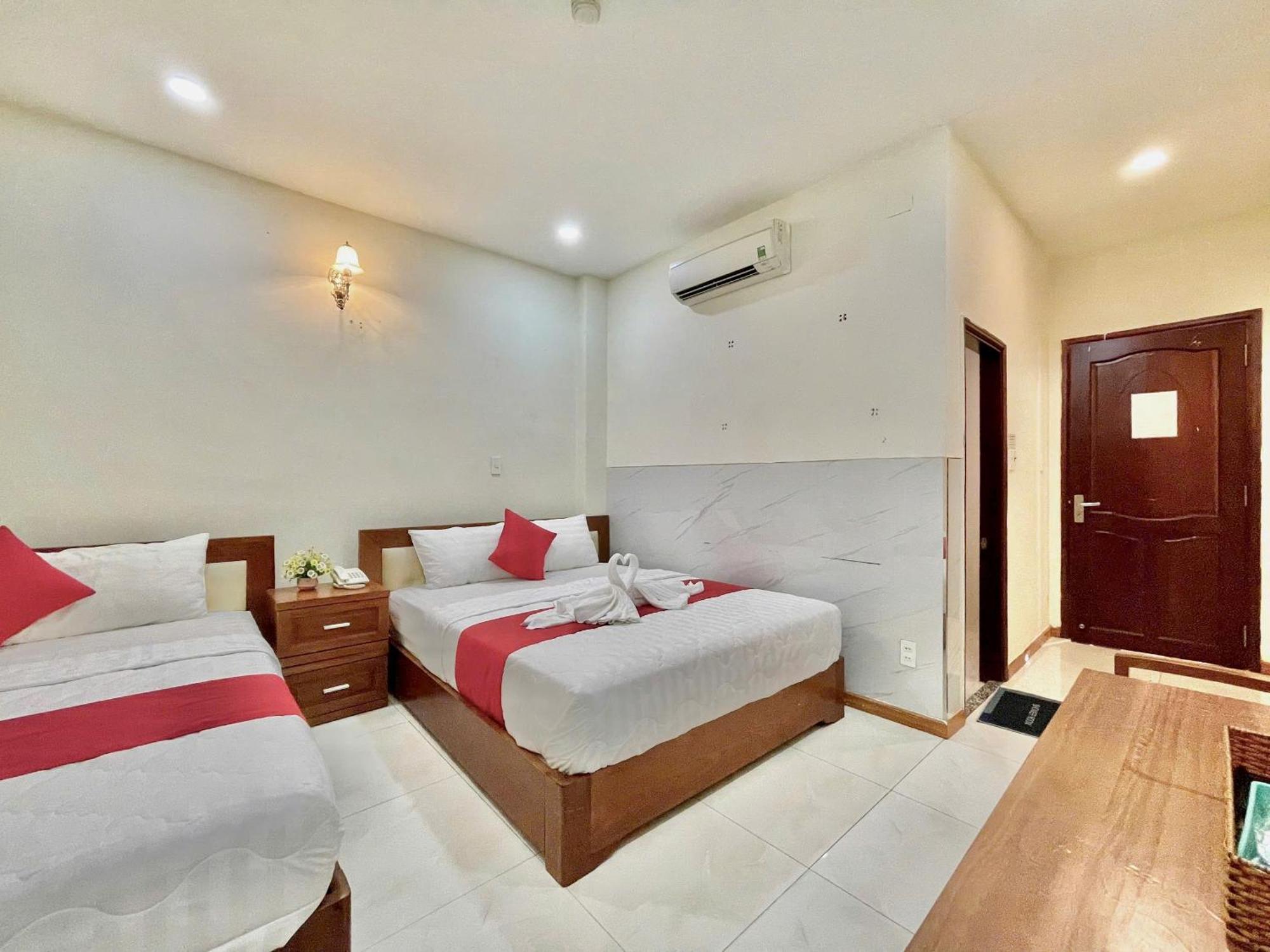 Nhu Y Hotel Hô Chi Minh-Ville Extérieur photo
