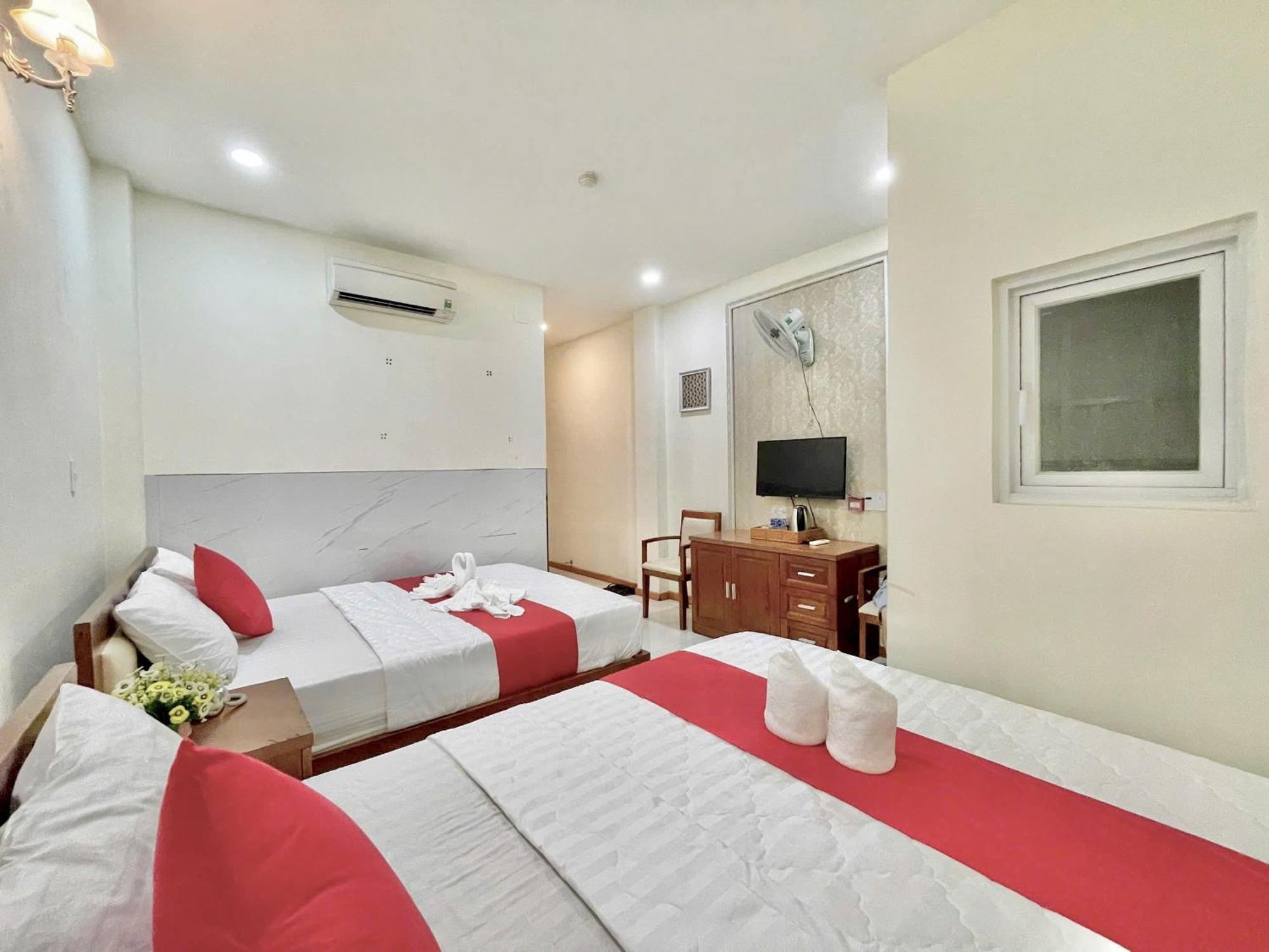 Nhu Y Hotel Hô Chi Minh-Ville Extérieur photo