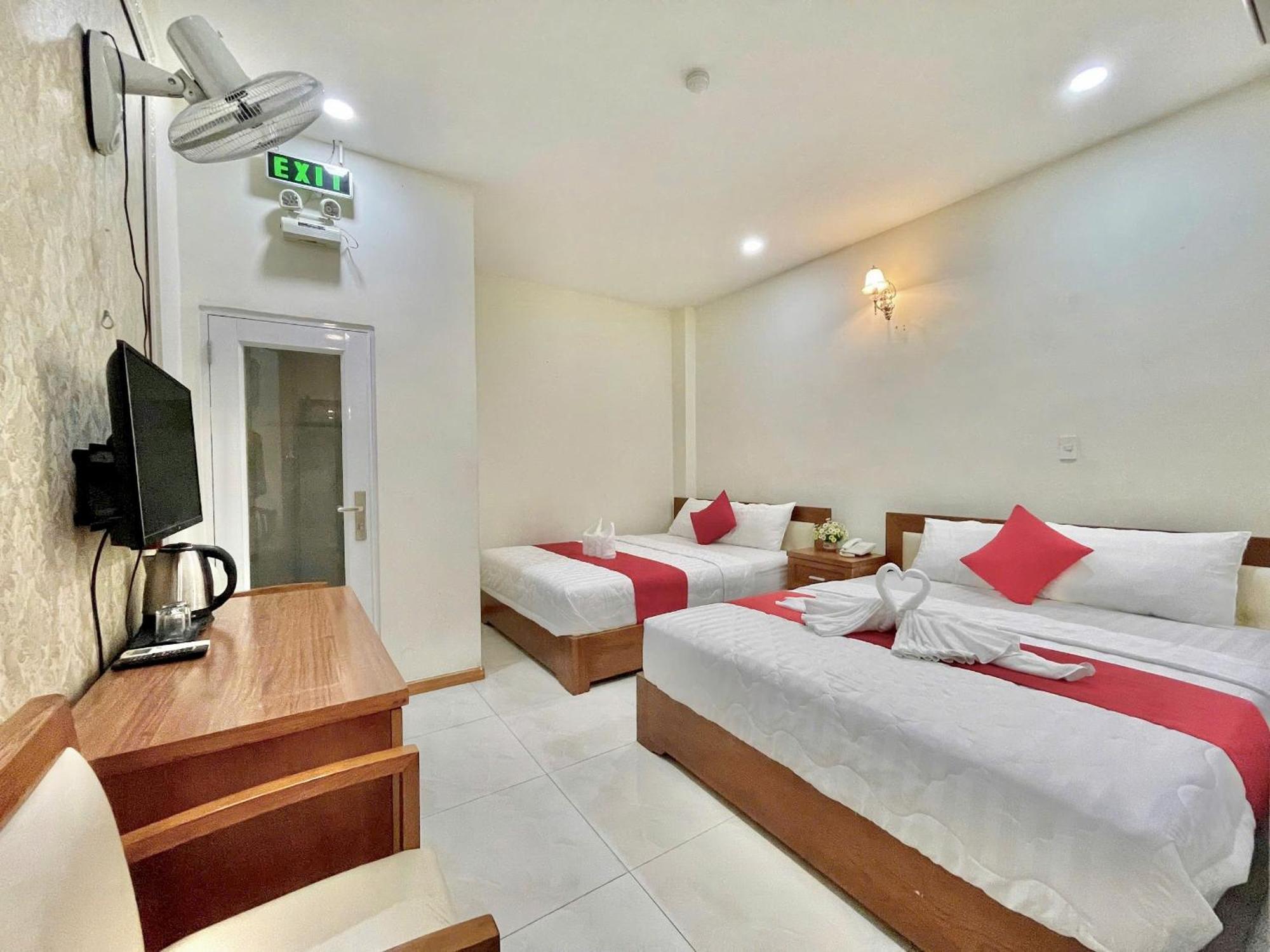 Nhu Y Hotel Hô Chi Minh-Ville Extérieur photo